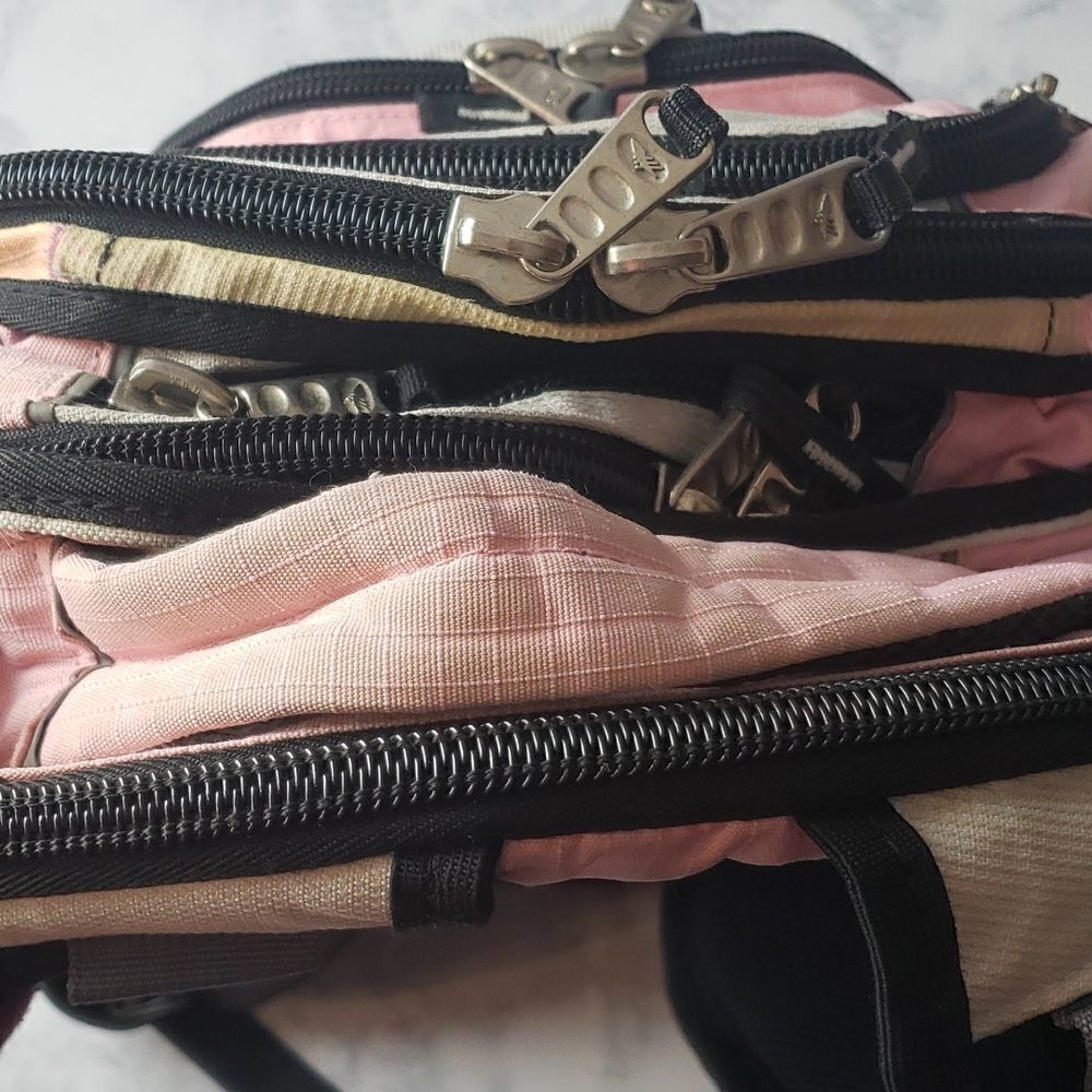 High Sierra Book Bag - Picture 6 of 10